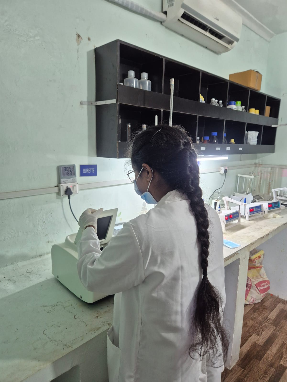 Modular technician performing a laboratory test